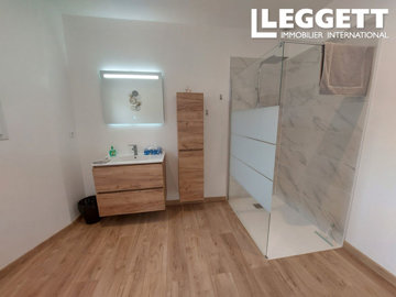 ahr0chm6ly9jzg4uagvzdglhlmltbw8vaw1hz2uvvevom