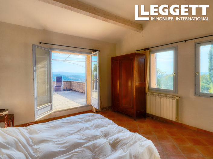 Image No.7-5 Bed House for sale