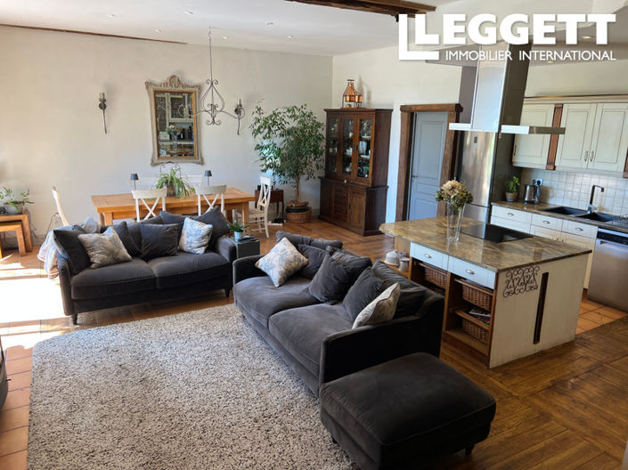 Image No.7-7 Bed House for sale