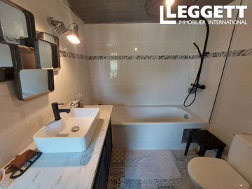 ahr0chm6ly9jzg4uagvzdglhlmltbw8vaw1hz2uvvevom