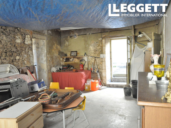 Image No.9-2 Bed House for sale