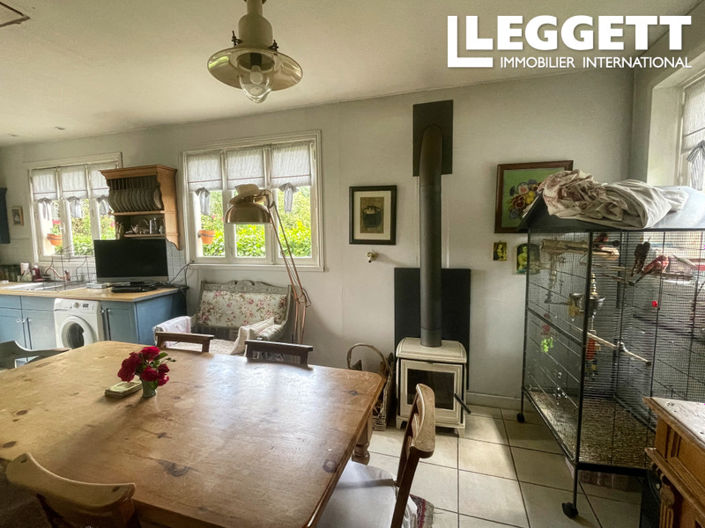 Image No.5-2 Bed House for sale