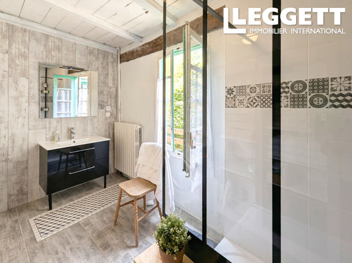 Image No.10-4 Bed House for sale