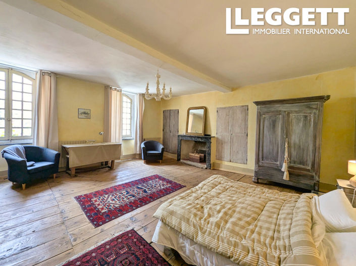 Image No.9-4 Bed House for sale