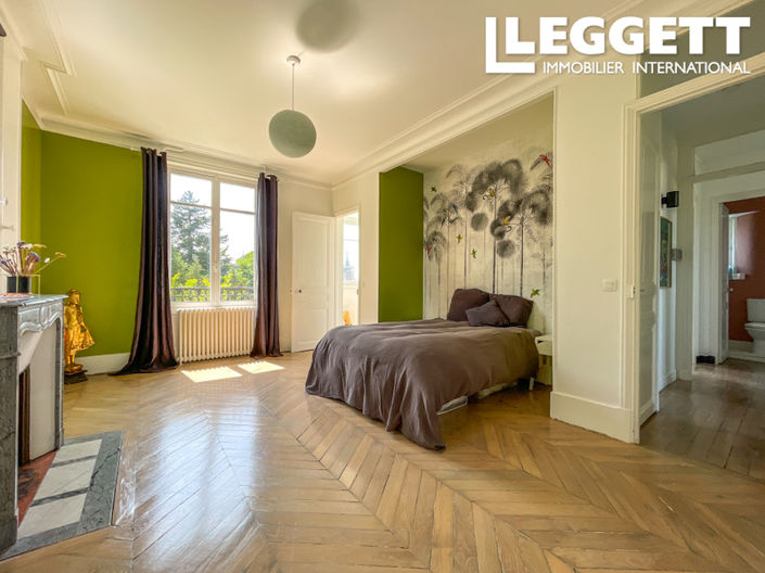 Image No.8-5 Bed House for sale