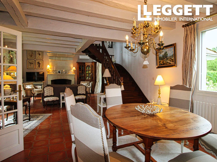 Image No.8-3 Bed House for sale