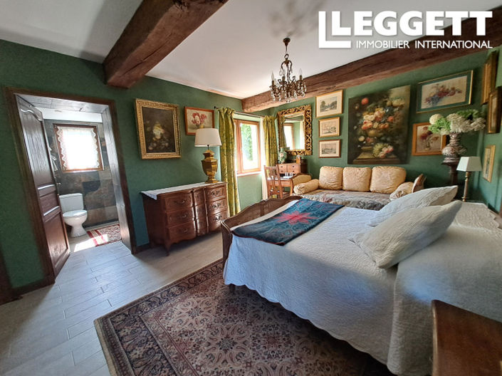 Image No.5-6 Bed House for sale