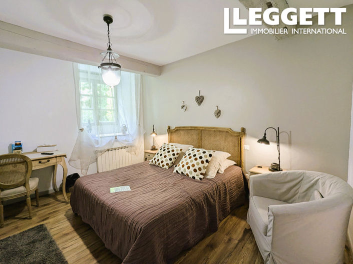 Image No.9-17 Bed House for sale