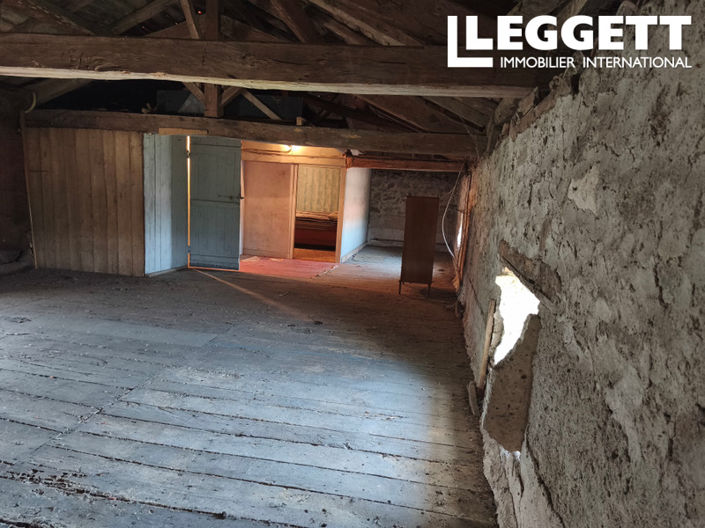 Image No.8-3 Bed House for sale