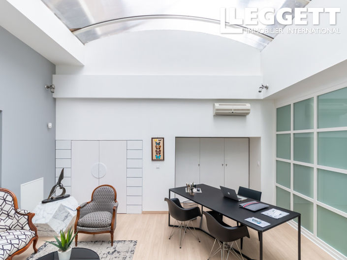 Image No.10-2 Bed Apartment for sale