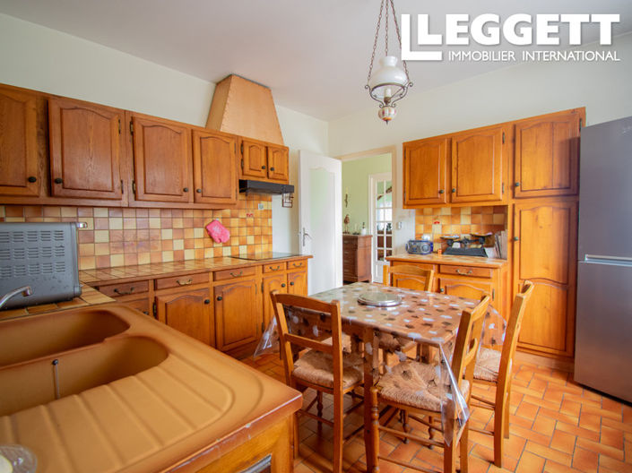 Image No.3-5 Bed House for sale