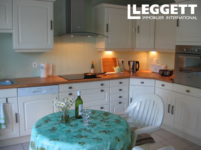 Image No.4-4 Bed House for sale