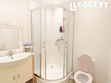 ahr0chm6ly9jzg4uagvzdglhlmltbw8vaw1hz2uvvevom