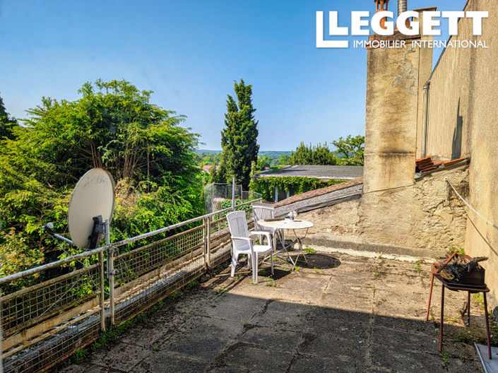 Image No.8-4 Bed Commercial for sale