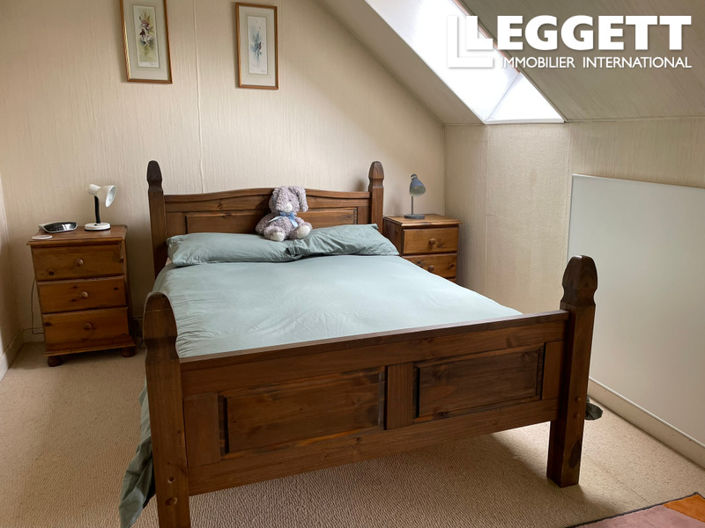 Image No.4-2 Bed House for sale