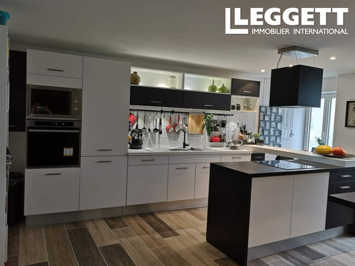 Image No.6-Maison de 5 chambres à vendre à Charente