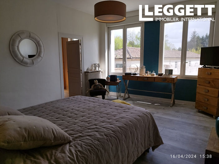 Image No.7-Maison de 5 chambres à vendre à Charente