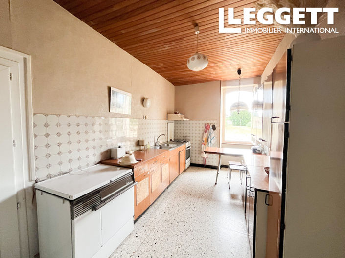 Image No.3-6 Bed House for sale