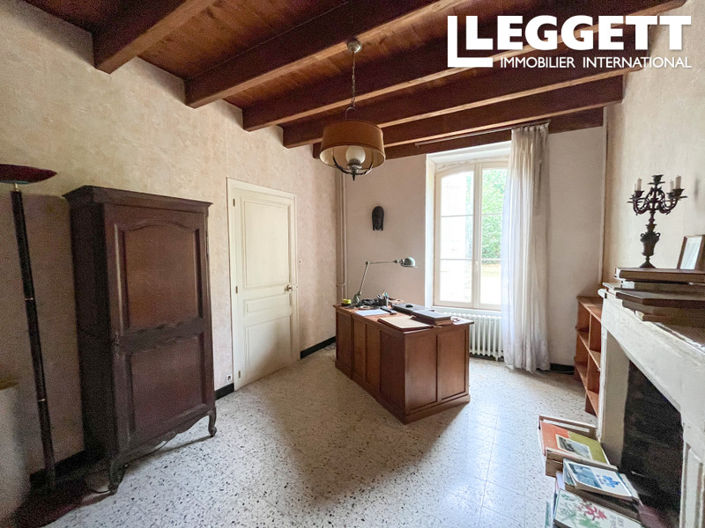 Image No.7-6 Bed House for sale