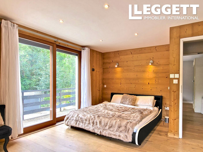 Image No.7-4 Bed House for sale