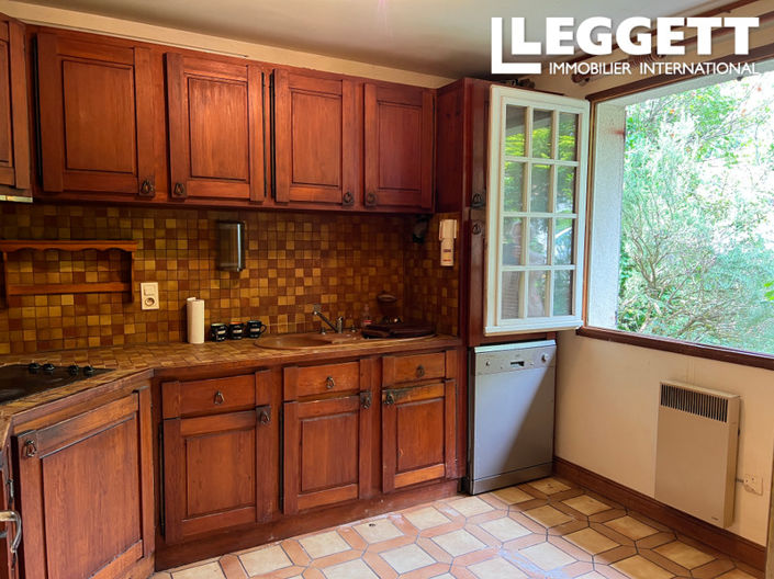 Image No.5-6 Bed House for sale