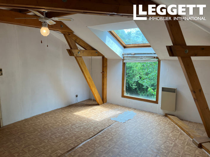 Image No.7-6 Bed House for sale