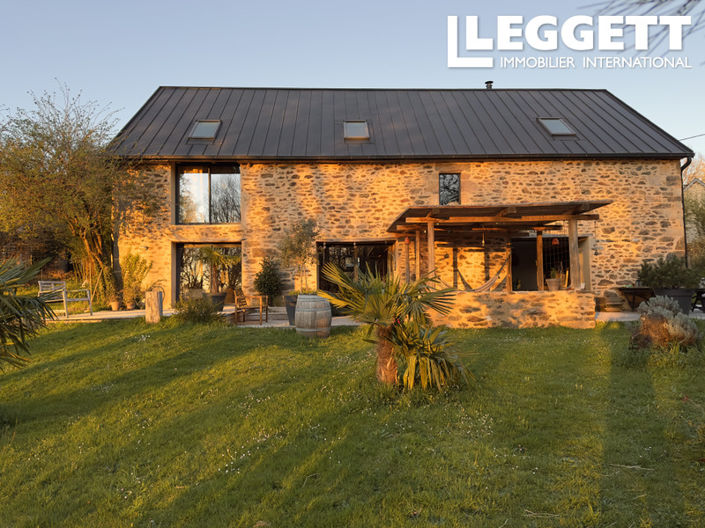 Image No.2-9 Bed House for sale