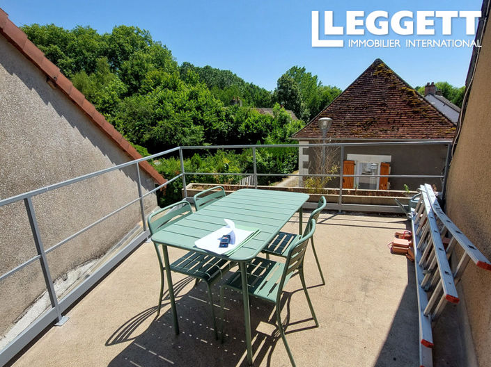 Image No.8-2 Bed House for sale