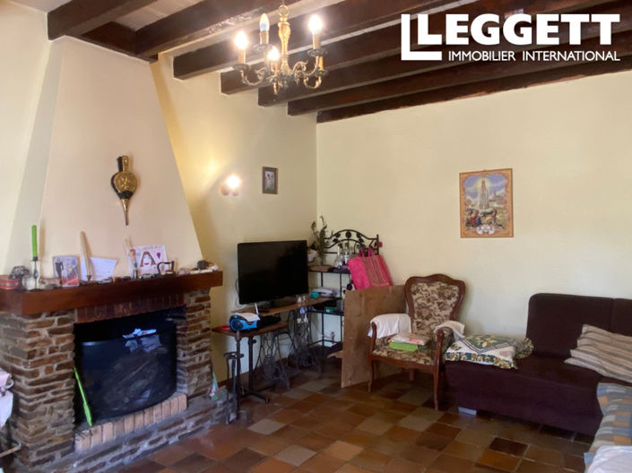 Image No.2-4 Bed House for sale