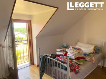 ahr0chm6ly9jzg4uagvzdglhlmltbw8vaw1hz2uvvevom