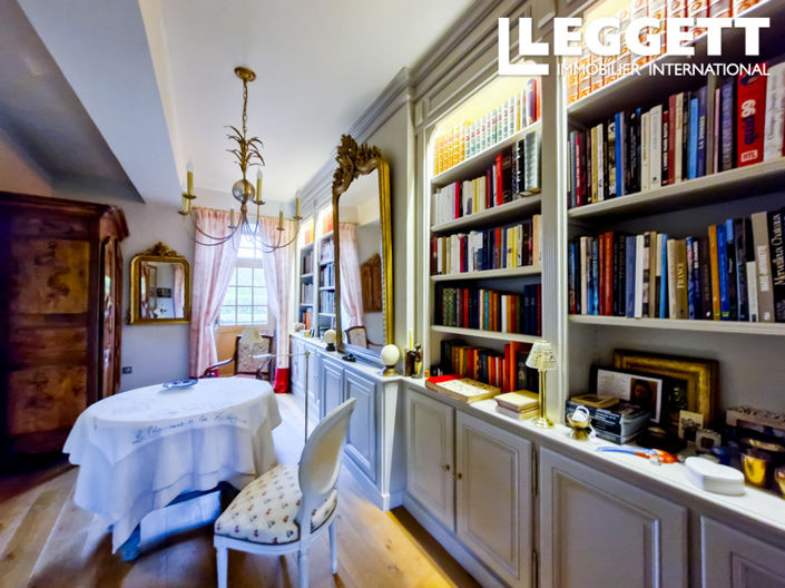 Image No.5-5 Bed House for sale