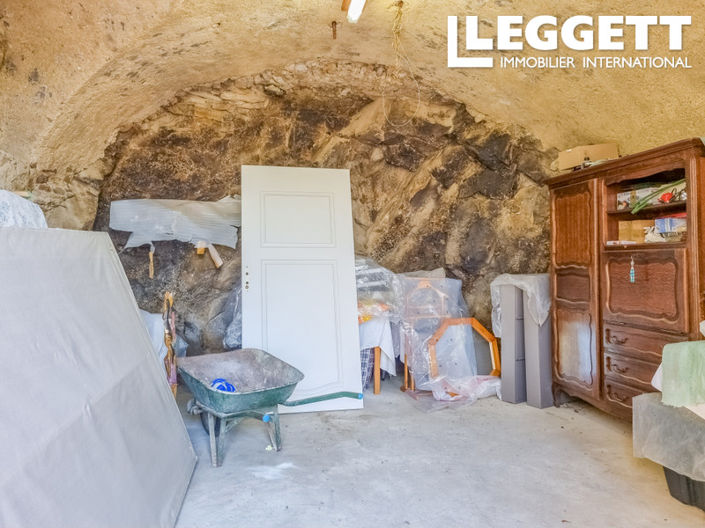 Image No.10-2 Bed House for sale