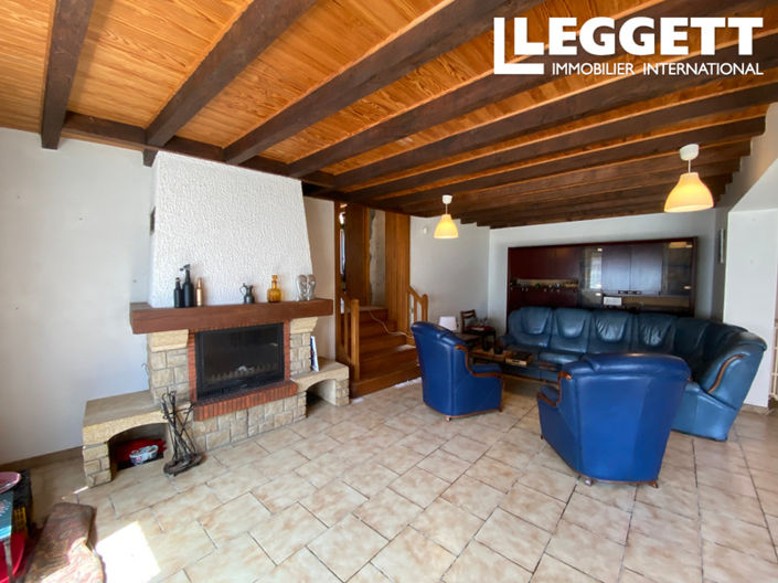 Image No.2-5 Bed House for sale