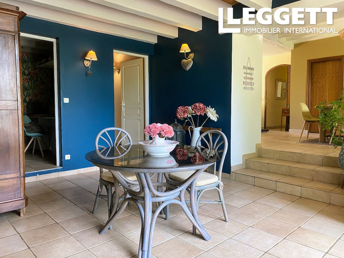 Image No.5-7 Bed House for sale