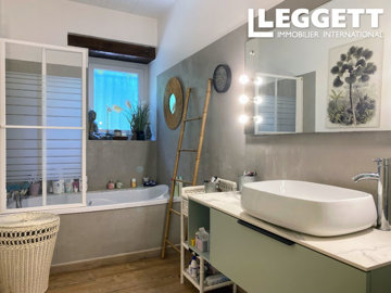 ahr0chm6ly9jzg4uagvzdglhlmltbw8vaw1hz2uvvevom