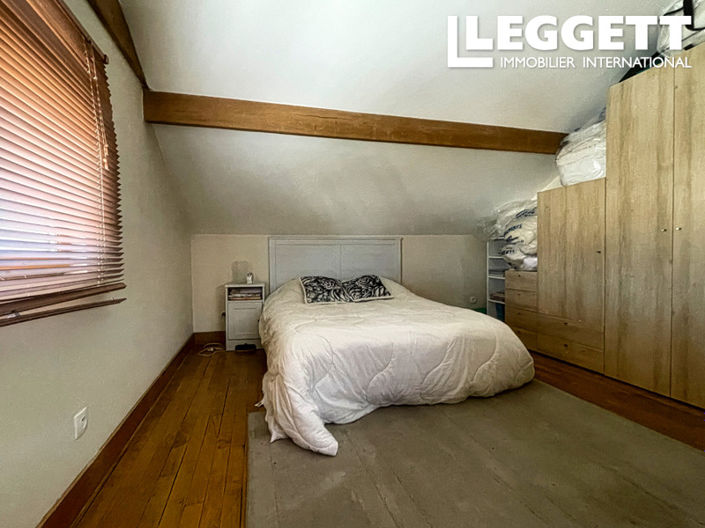 Image No.9-4 Bed House for sale