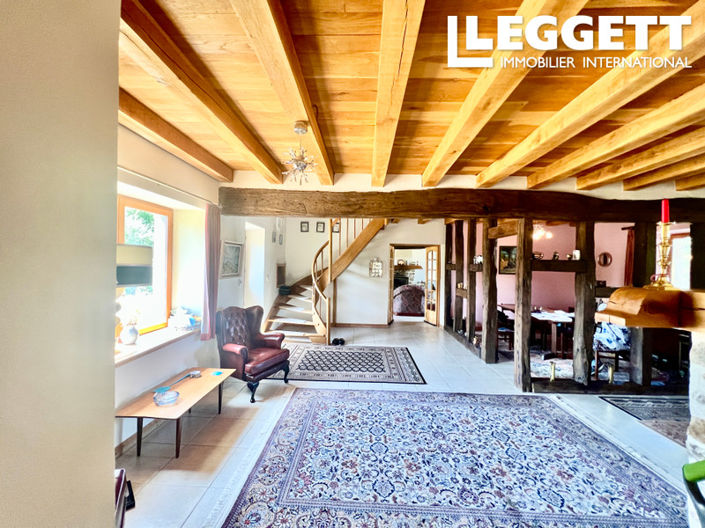 Image No.2-5 Bed House for sale