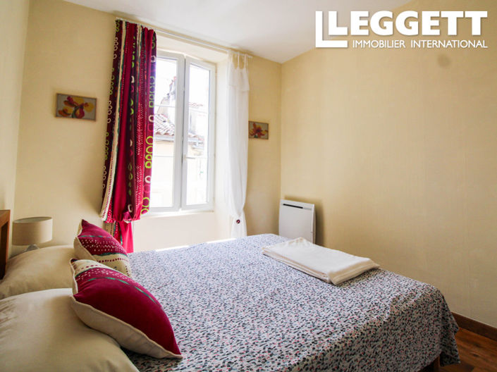 Image No.9-3 Bed House for sale