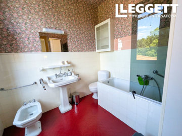 ahr0chm6ly9jzg4uagvzdglhlmltbw8vaw1hz2uvvevom