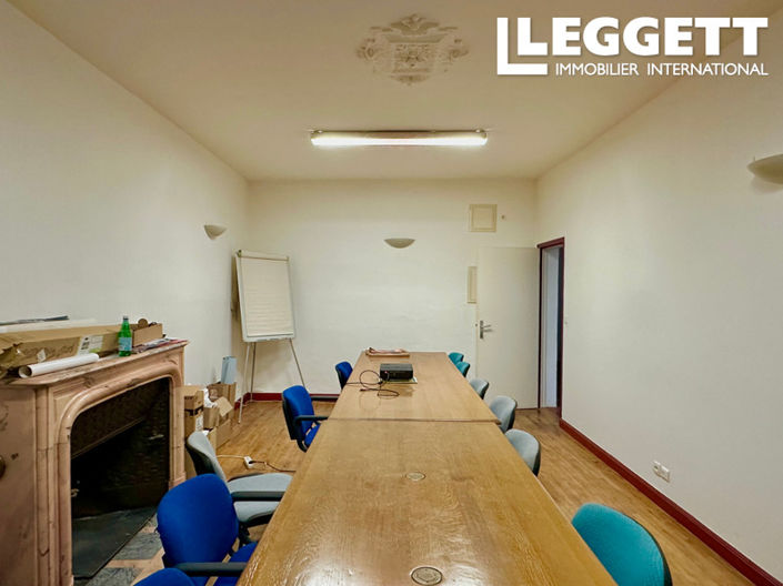 Image No.5-6 Bed House for sale