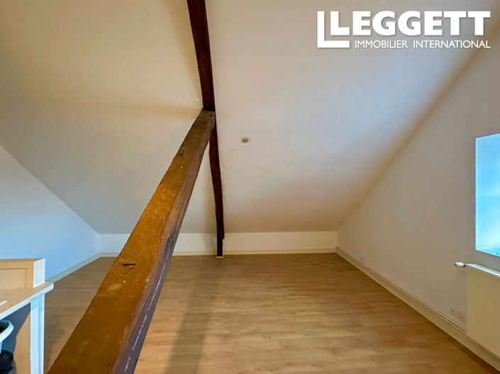 Image No.7-6 Bed House for sale