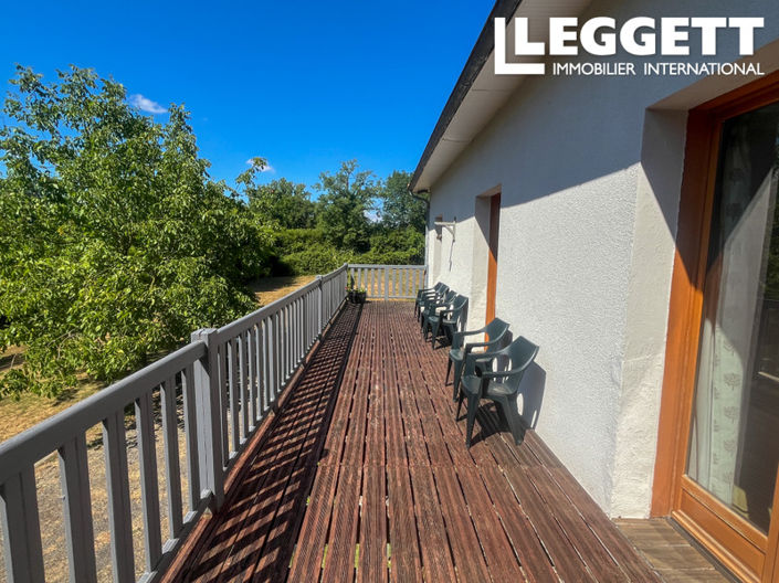 Image No.6-5 Bed House for sale