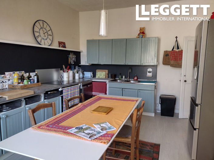 Image No.2-4 Bed House for sale