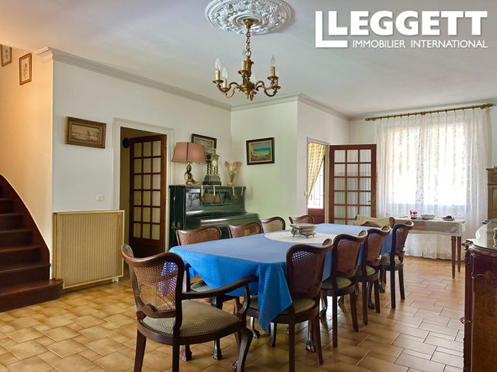 Image No.5-5 Bed House for sale