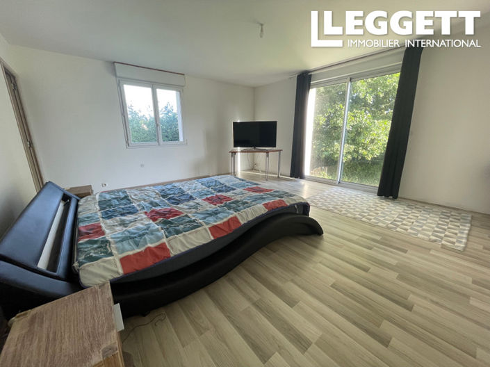 Image No.9-3 Bed House for sale