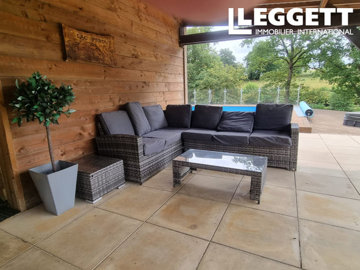 ahr0chm6ly9jzg4uagvzdglhlmltbw8vaw1hz2uvvevom