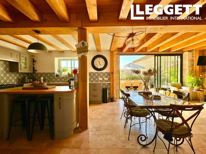 Image No.4-6 Bed House for sale