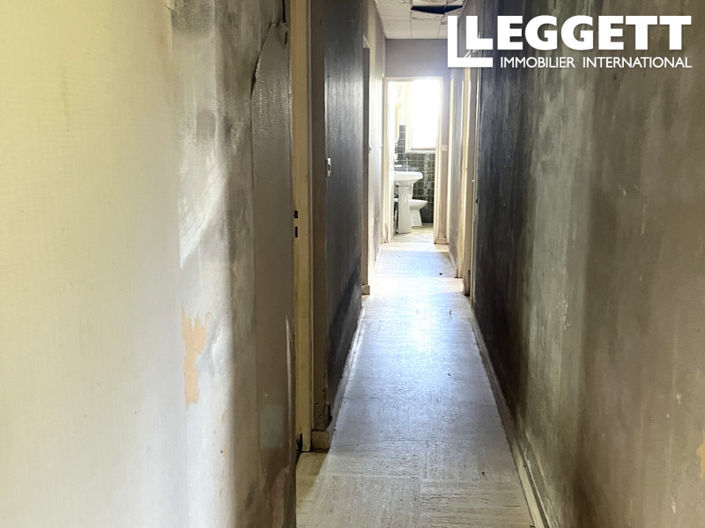 Image No.6-4 Bed House for sale