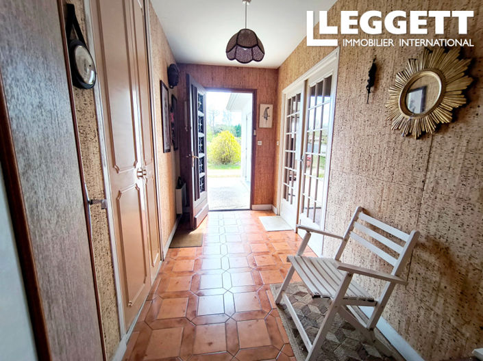 Image No.3-4 Bed House for sale