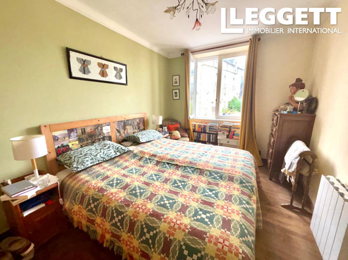 Image No.9-4 Bed House for sale